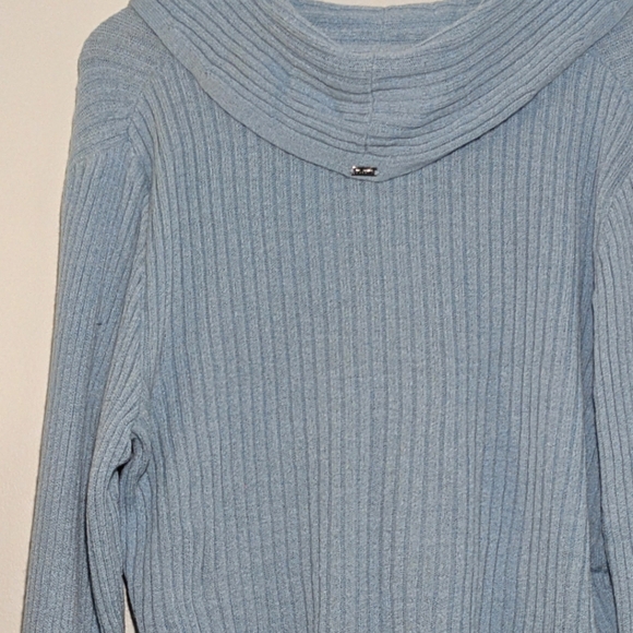 St John Sport Cropped Blue Lightweight Zip Up Jacket Cardigan Baby Blue Size M - Picture 4 of 11